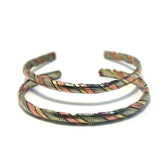 Adjustable Unisex Copper Brass Bracelet - Picture 3 of 3